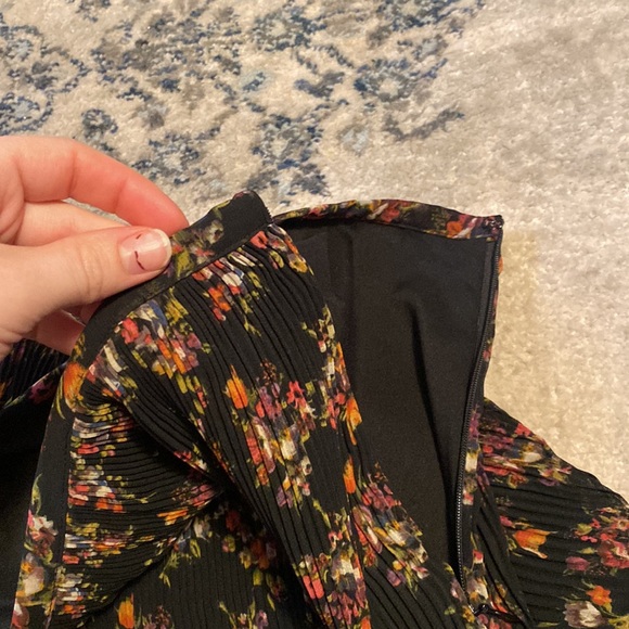 EUC Madewell pleated floral skirt - Picture 3 of 6